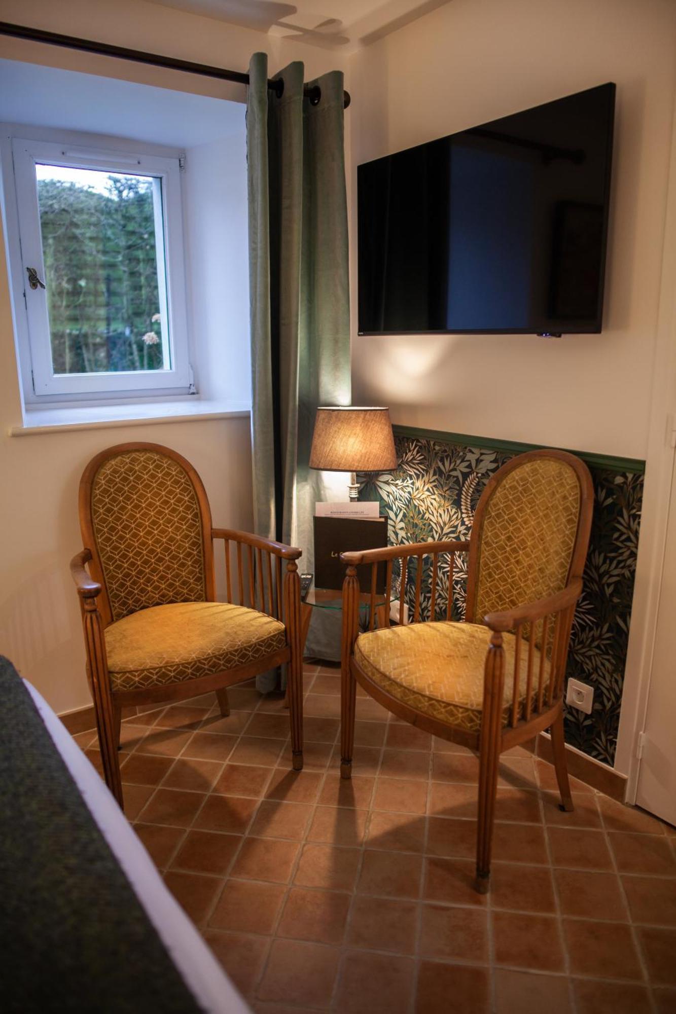 Le Colombier 3*